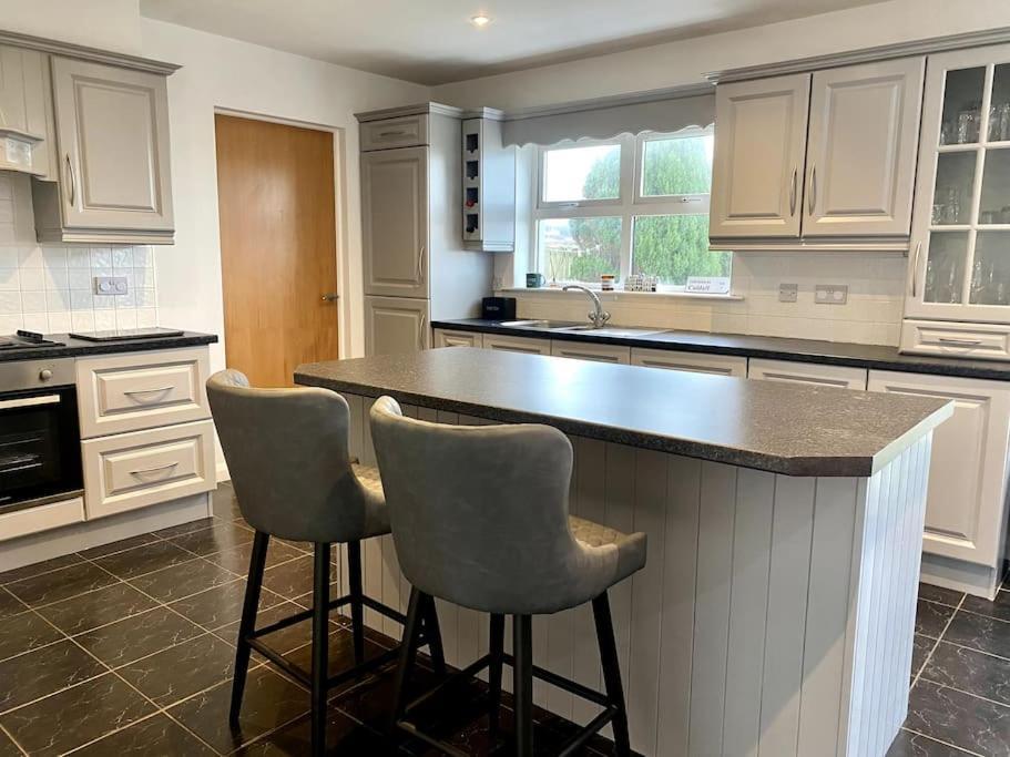 Teach Cara - 5 Bedroom - Culdaff Eksteriør billede